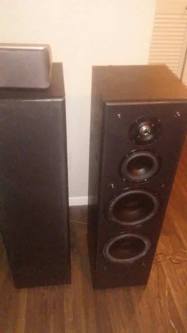 Two mts tower floor speakers and small sony speaker for Sale in Irving