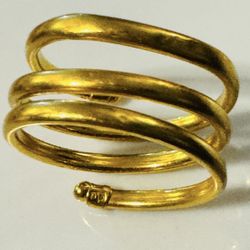 ✨22K Yellow Gold Spiral Ring 💛💍