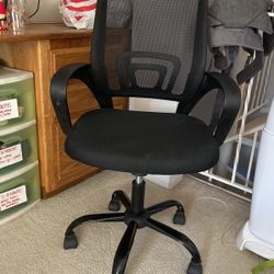 Black Rolling Office Chair