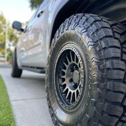 Relation Race Wheels RR6, 17 Inch 0 Offset, Gunmetal Gray