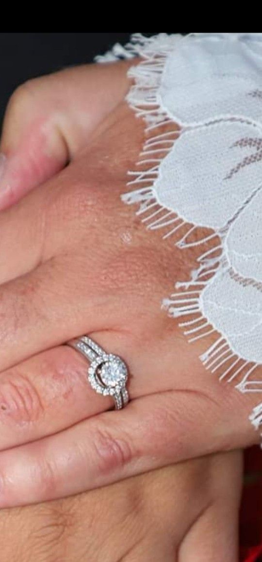 Diamond Engagement/wedding Ring
