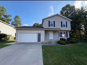 Unit 2324 | 3 bd |  1.5ba | 1,920 sqft 654 Diamond Cir, Ravenna, OH 44266