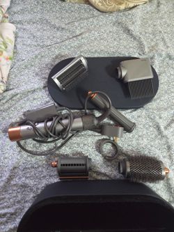 Dyson hair kit