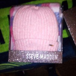Steve Madden Bennie Hat With Scarf 
