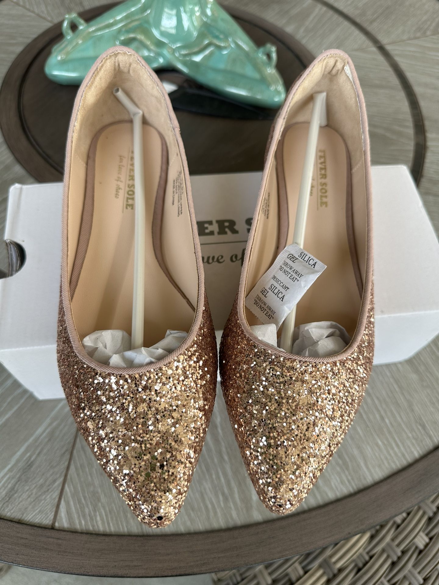 FEVERSOLE Woman’s Shoes Size 7.5 Brand New Never Used $25 Firm Pick Up Only