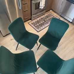 Modern Emerald Velvet Dining Chairs – Set of 4