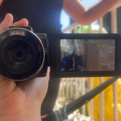 vivitar camera i bought it like a month ago but i never use it 