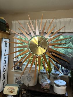 Vintage MCM Seth Thomas Starburst Wall Clock