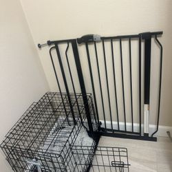 Dog crate and divider + car seat 