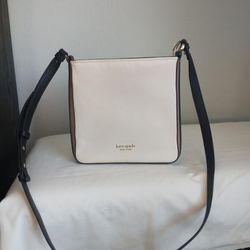 Kate Spade Crossbody With Dust Bag 