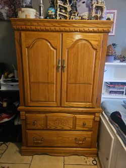 Dresser