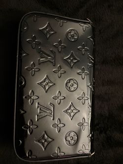 Black shoulder purse