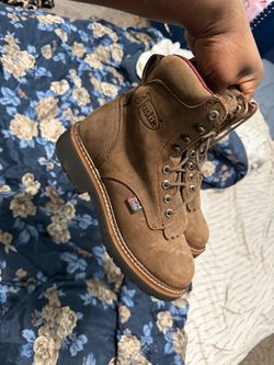 Justin boots ……7ee men