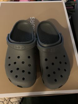 Crocs Gray M/7w/9  Good Condition 
