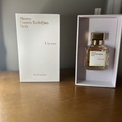 a La Rose Perfume
