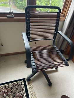 Desk chair