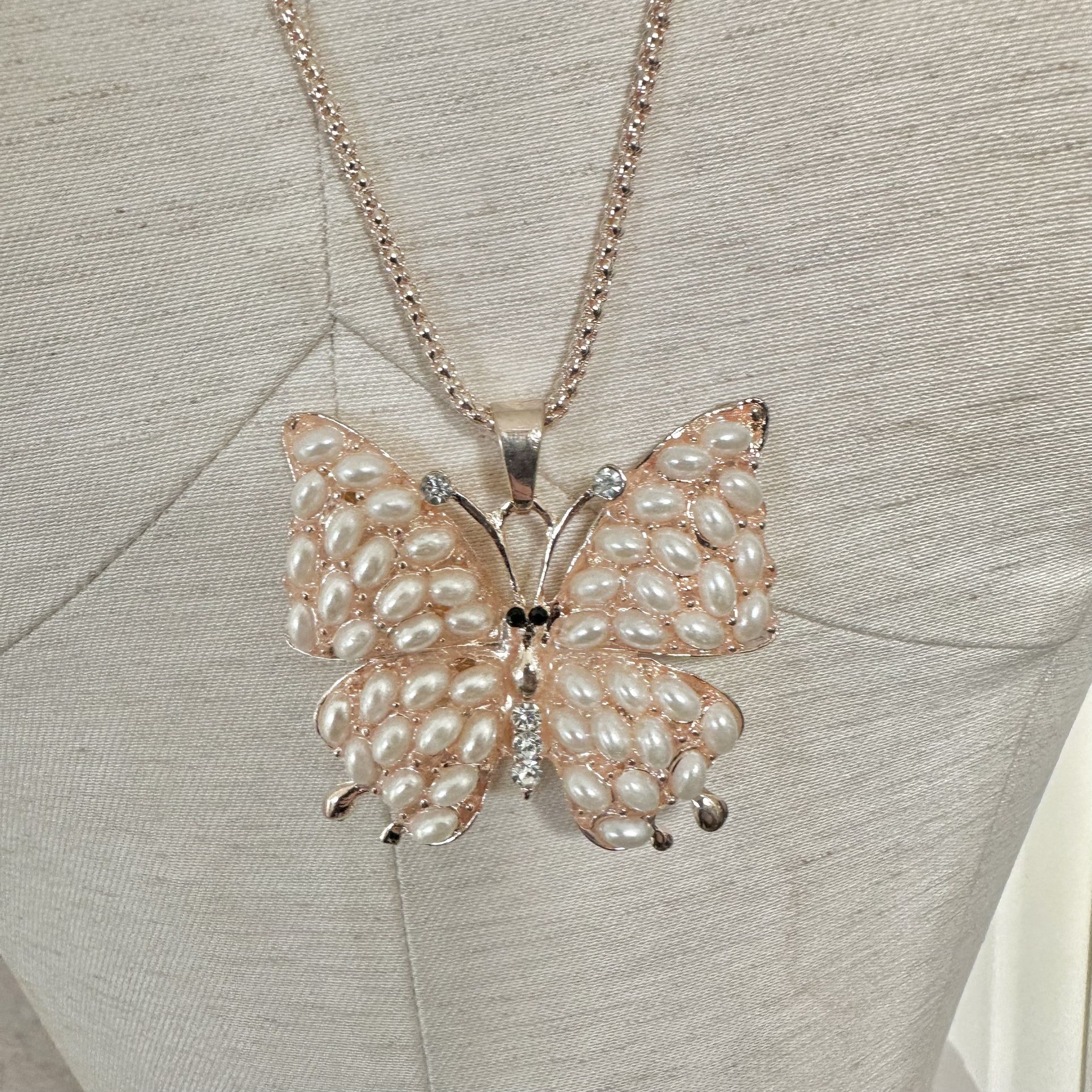 Betsey Johnson Faux Pearl Butterfly Pendant Necklace 