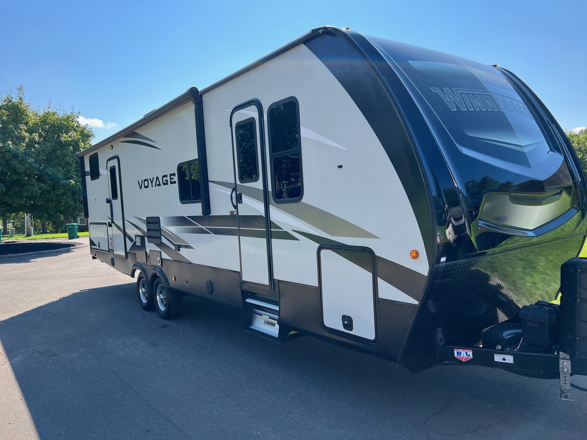 2021 Winnebago Voyage 3033bh Travel Trailer