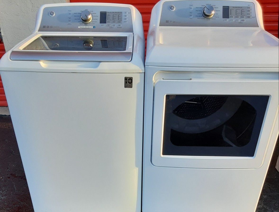 COUPLE MONTH OLD GE PROFILE SUPER CAPACITY WASHER DRYER SET WITH STAINLESS STEEL TUB AND NO AGITATOR SELLSOVER 1400