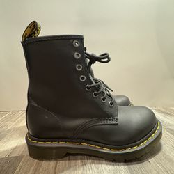 Dr. Martens 1460 Boots