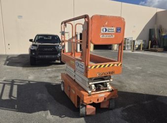Scissor Lift 19’ Electric 