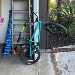 Redline Bmx Bike 20 In Good Condition 