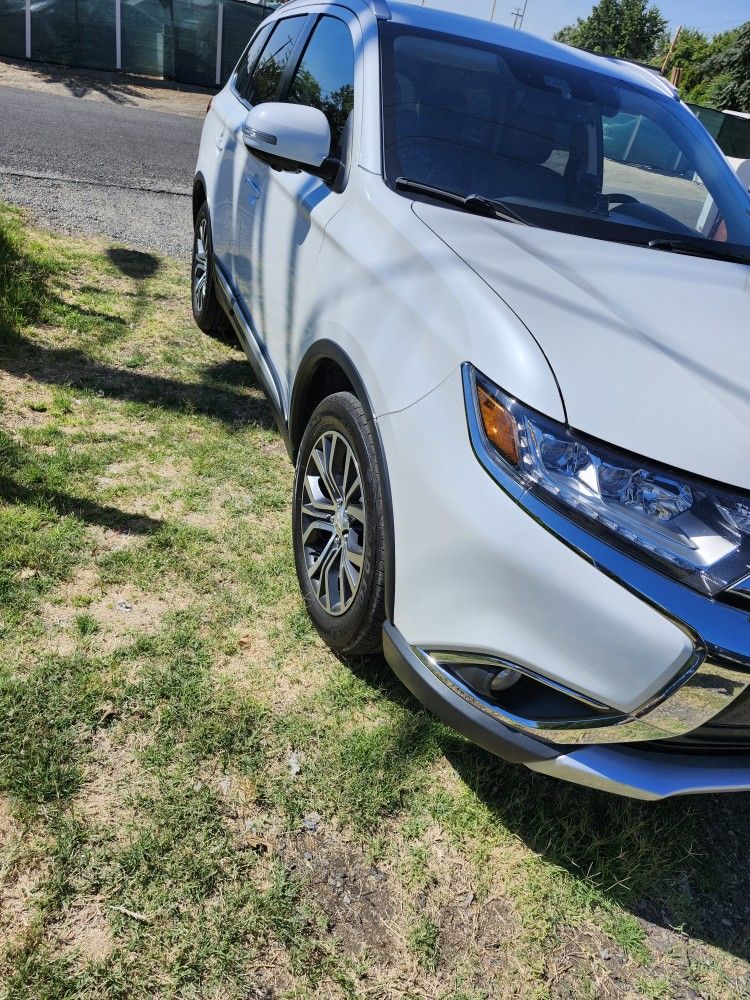 Auto Details