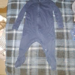 Baby Pajamas Size 6-9 Months Pre-owned Excellent Condition 