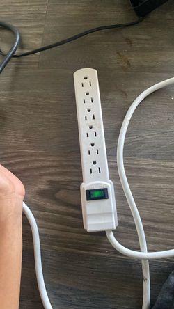6-Outlet Power Strip with On/Off Switch