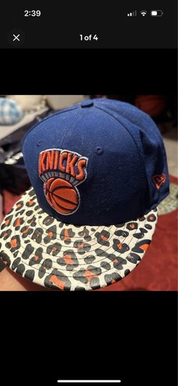 New Era New York Knicks NBA Blue Hat Strapback w/ Leopard Print Brim