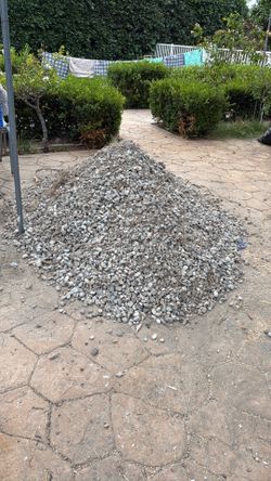 Free gravel in Compton