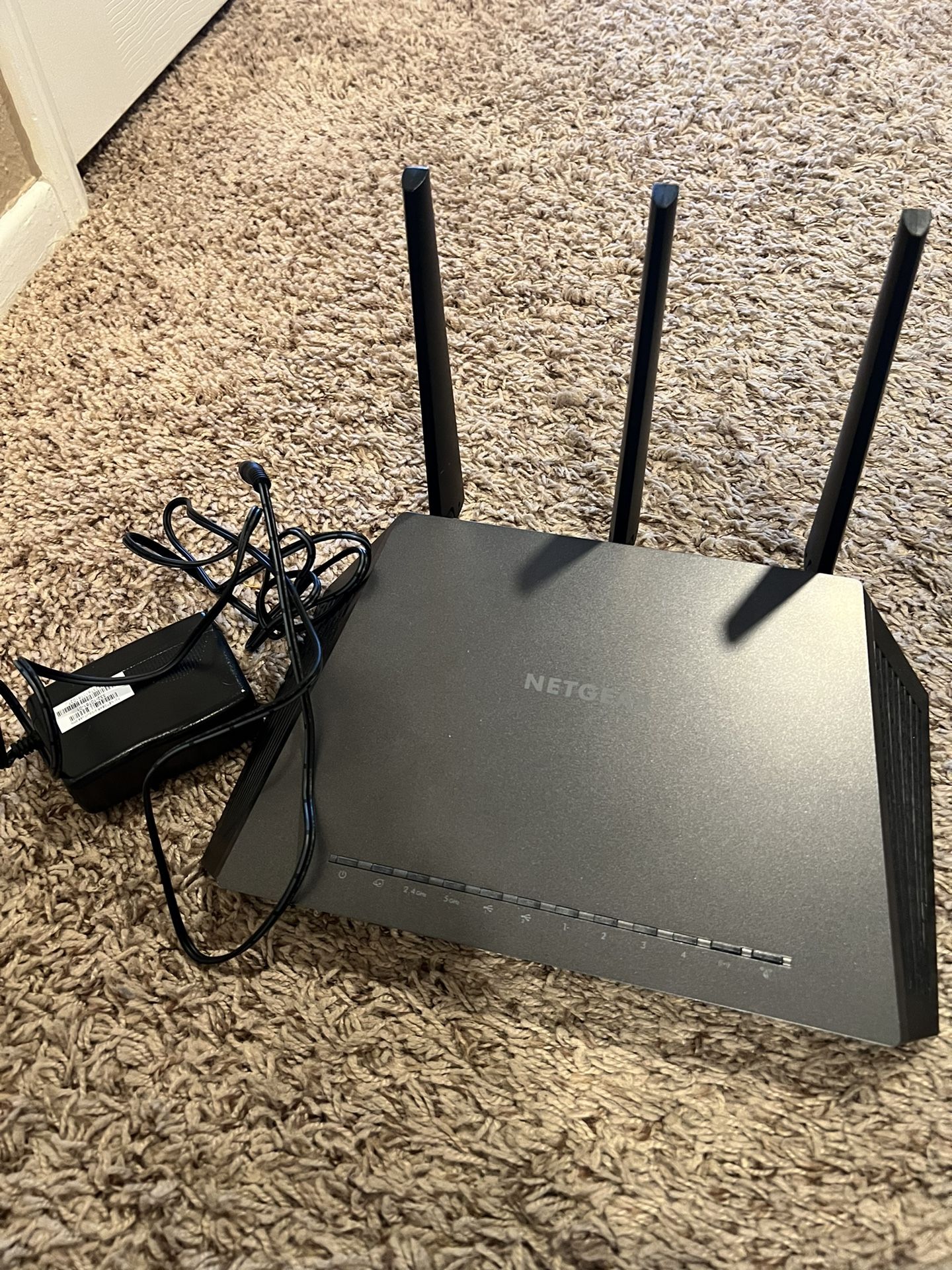 Nighthawk Ac1900