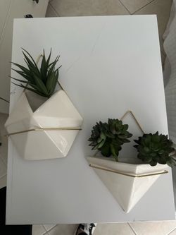Hanging planters