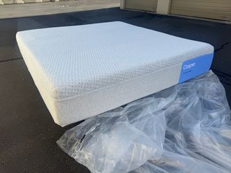 Casper dream max king mattress (medium)