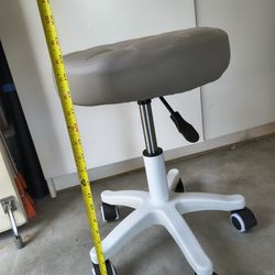 Adjustable Comfy Stool
