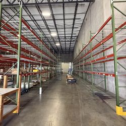 Industrial Warehouse, Pallet Racks Beams Upright, Wire Deck