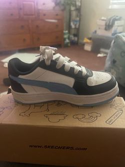 Children’s size 11.5 Puma Tennis Shoes