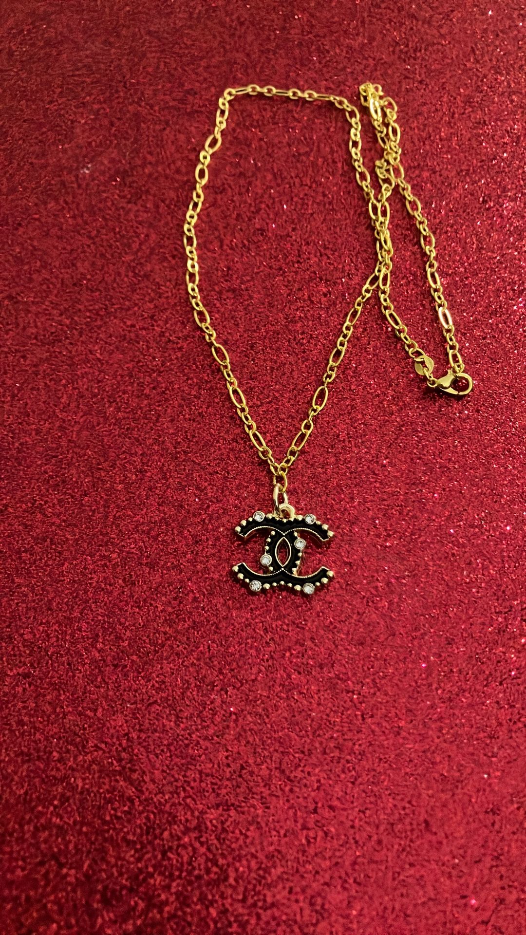 CC CHARM NECKLACE 