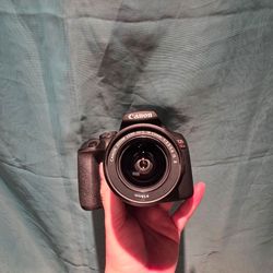 Canon EOS Rebel T7 DSLR Camera with 18-55mm Lens
