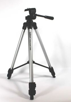 Video Tripod (Velbon Videomate)