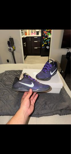 Nike Kobe 11 Eulogy GS Basketball Shoes Size 4Y Purple 822945-510