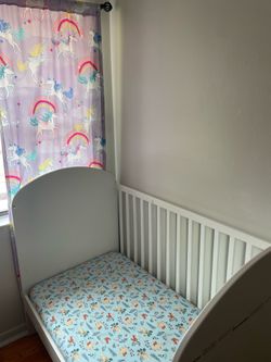 Almost Brand New White Baby Crib – Barely Used!