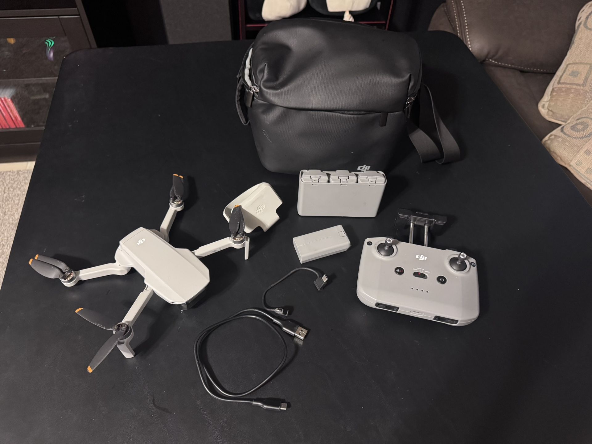 DJI Mini 2 Drone 5 batteries, case, controller, extras