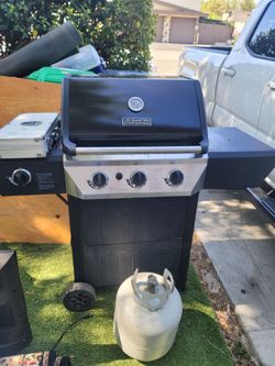 Grill and gas