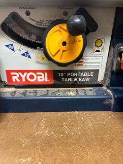 Portable table saw