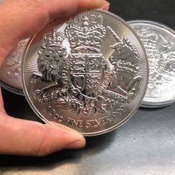 10oz British ROYAL ARMS 999 Silver Coin Lion Unicorn