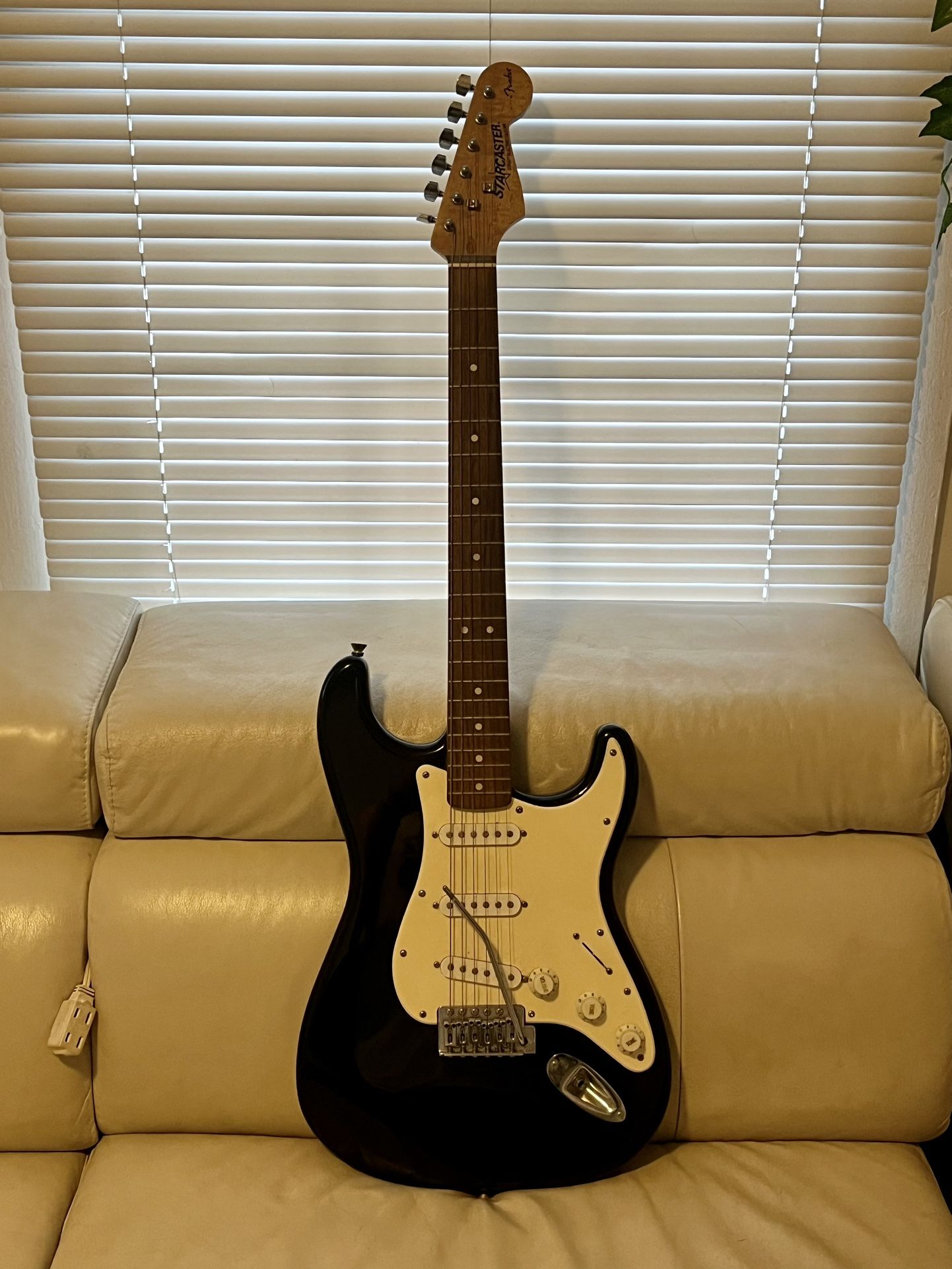 Fender Starcaster Strat Electric Guitar | Black