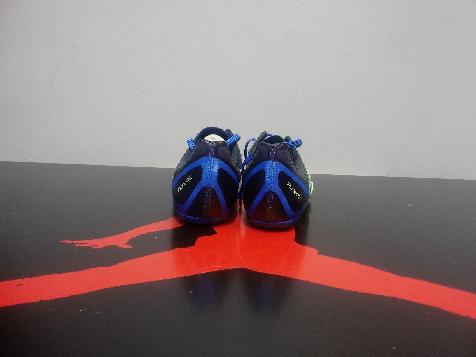 Nike zoom celar 5 "Blue/volt" size10.5W 9M