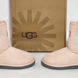 Ugg K Classic Pink Girl Boots Brand New 