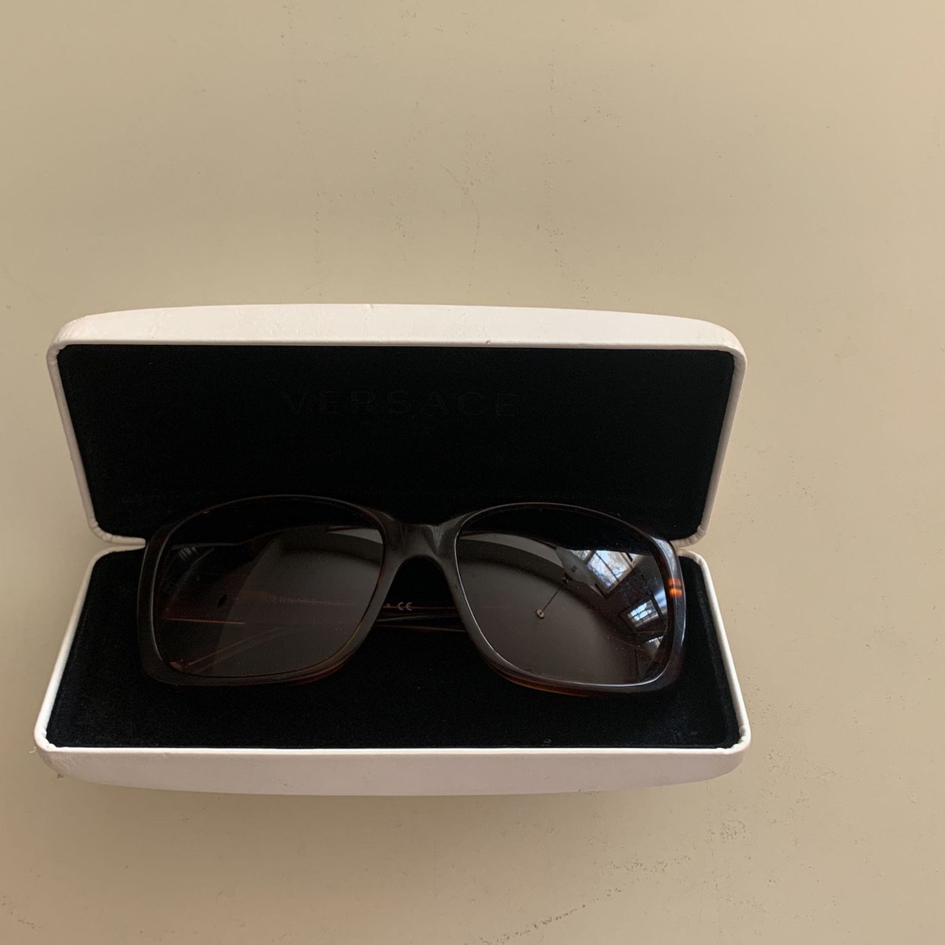 Women’s Tortoise shell Versace Sunglasses